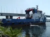 Navio de abastecimento à venda