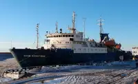 Navio de passageiros à venda