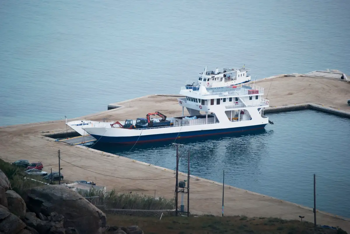 Balsa de desembarque, tanque à venda