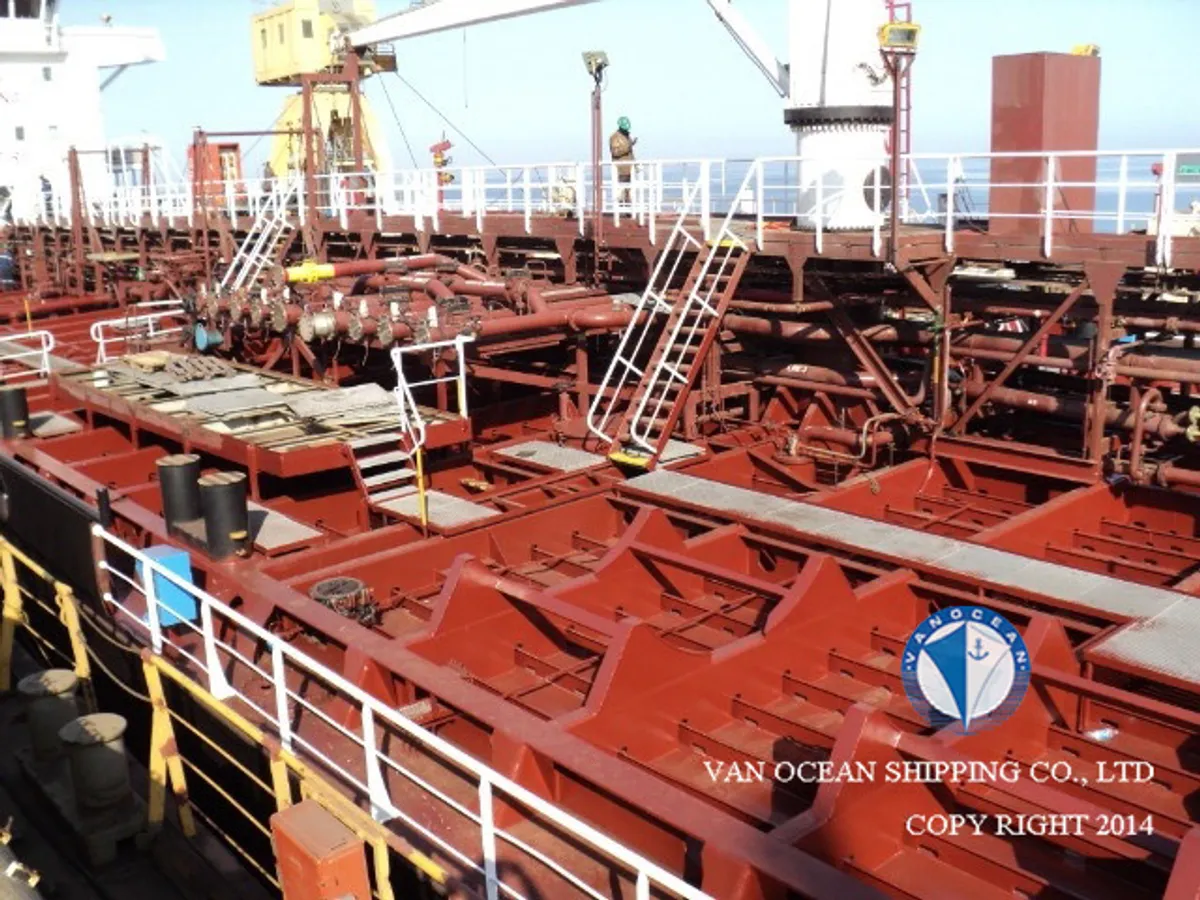 Navio-tanque de óleo/produtos químicos à venda