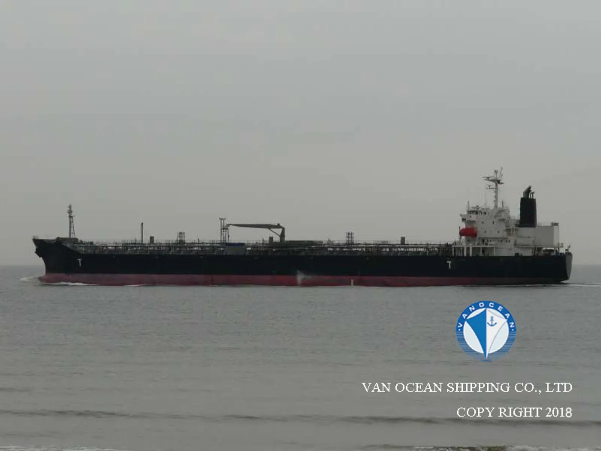 Navio-tanque de óleo/produtos químicos à venda