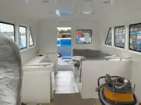 Barco de tripulação à venda