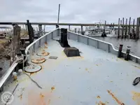 Navio de abastecimento à venda