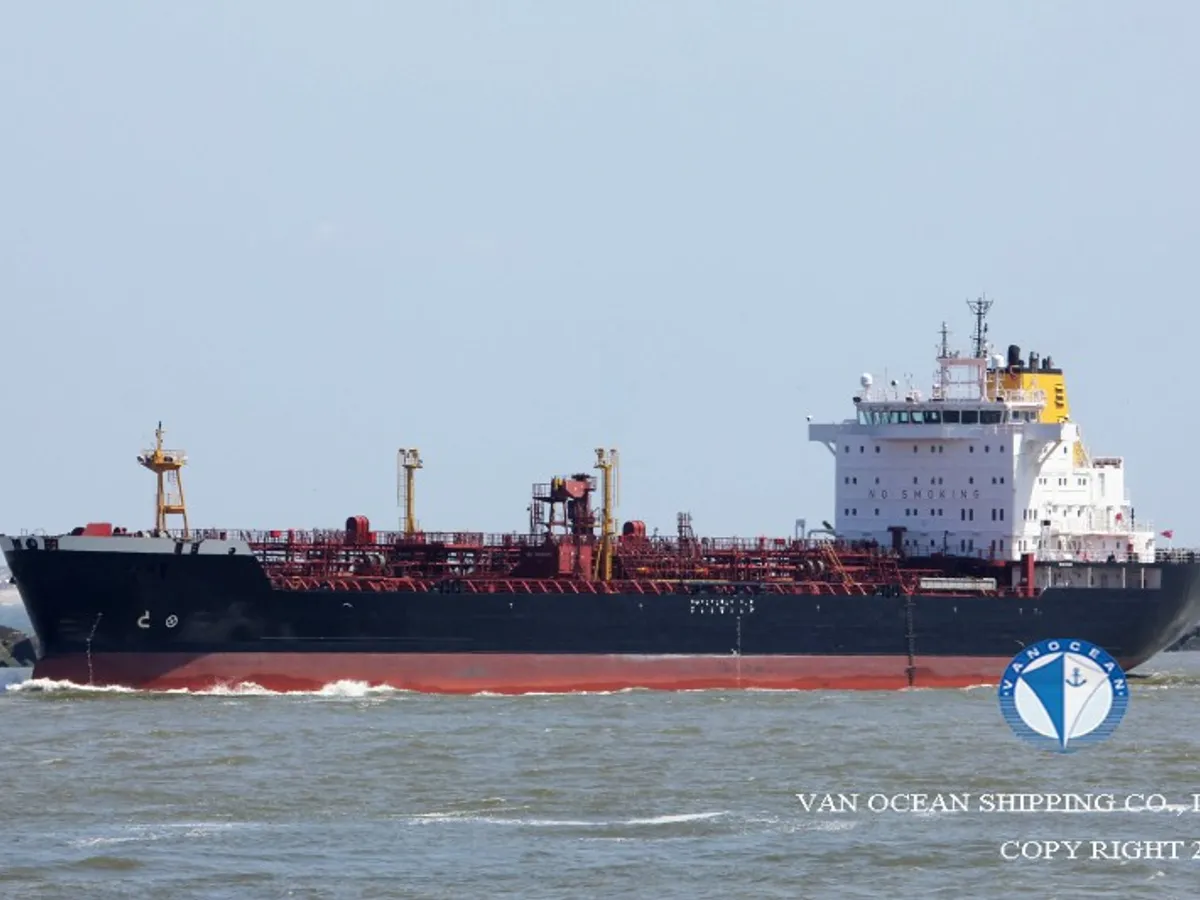 Navio-tanque de óleo/produtos químicos à venda