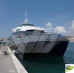 Navio de passageiros à venda