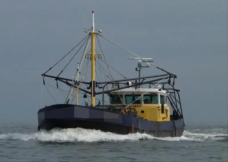 Navio de pesca de arrasto à venda