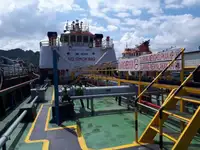 Navio-tanque de óleo/produtos químicos à venda