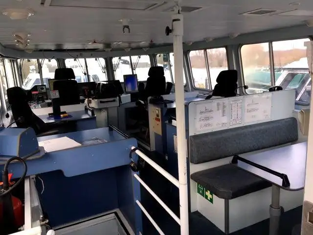Navio de pesquisa à venda