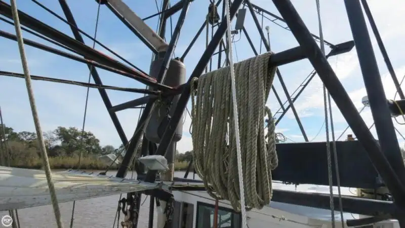 Navio de pesca de arrasto à venda