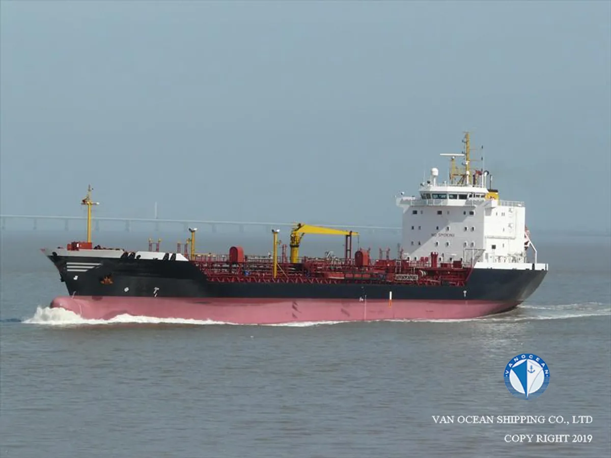 Navio-tanque de óleo/produtos químicos à venda