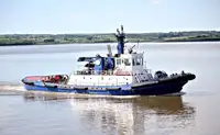 Rebocador à venda