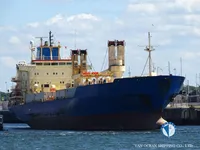 Navio frigorífico à venda