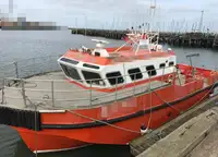 Catamarã à venda
