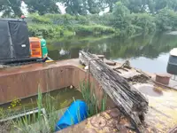 Barcaça à venda