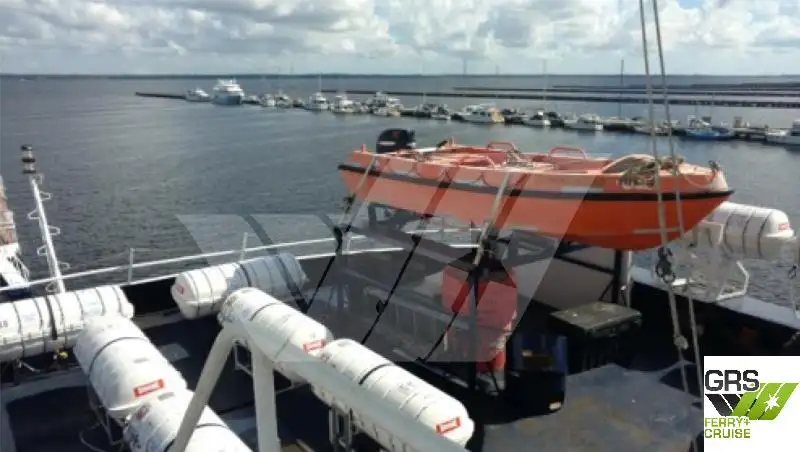 Navio de cruzeiro à venda
