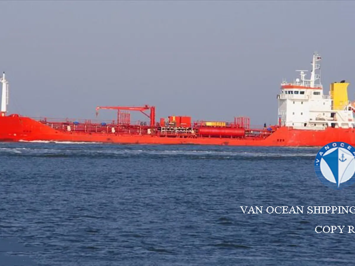 Navio-tanque de óleo/produtos químicos à venda