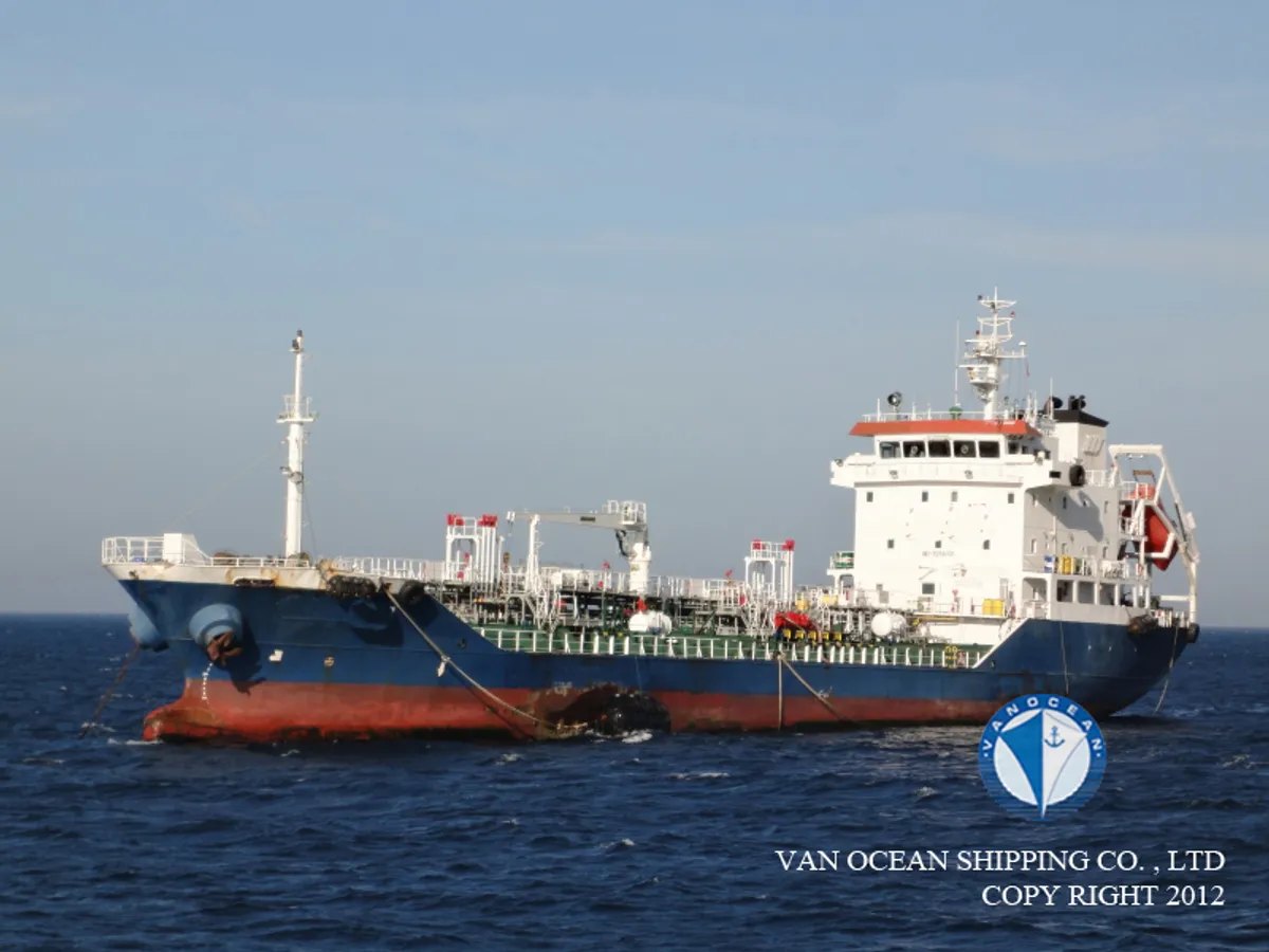 Navio-tanque de óleo/produtos químicos à venda