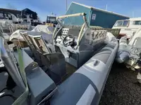 Bote inflável rígido à venda