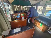Barco de tripulação à venda
