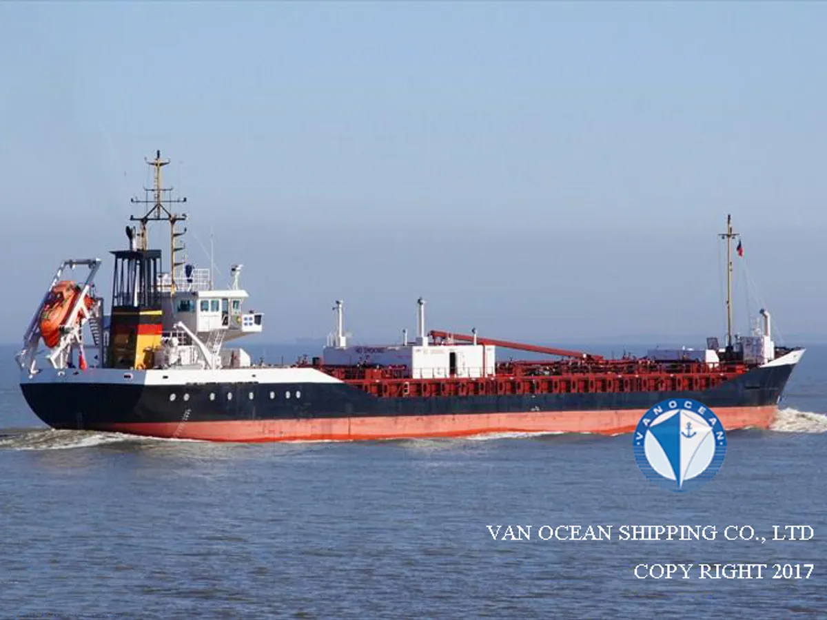Navio-tanque de óleo/produtos químicos à venda