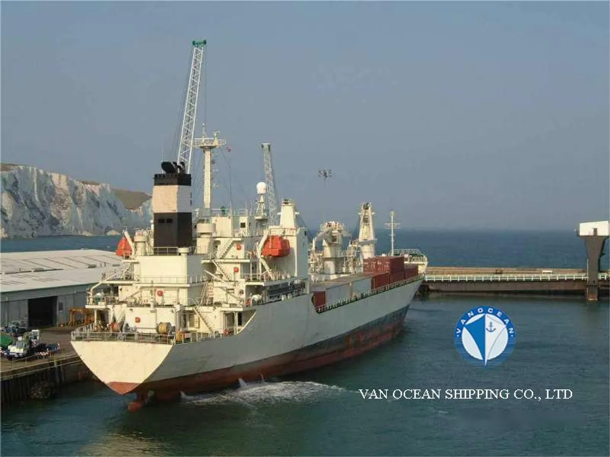Navio frigorífico à venda