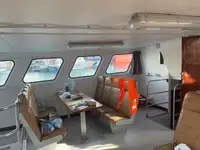 Navio porta-contêineres à venda