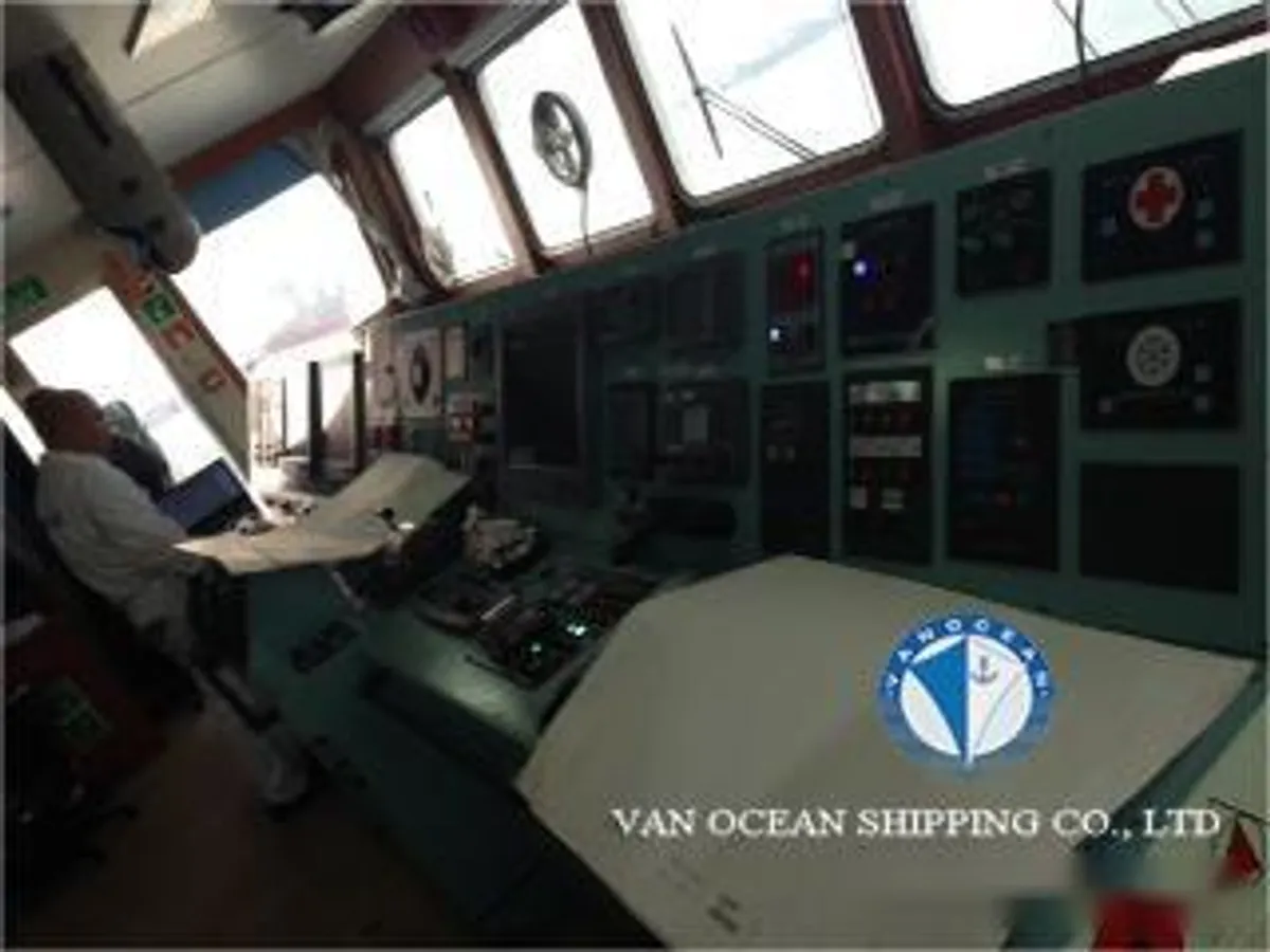 Navio frigorífico à venda
