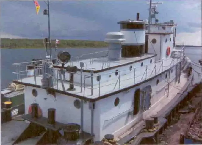 Rebocador à venda