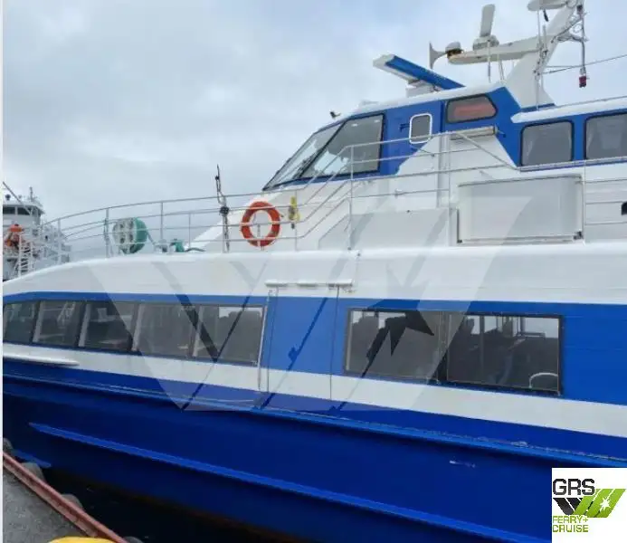 Navio de cruzeiro à venda