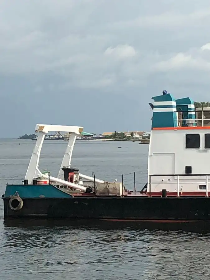 Navio de pesquisa à venda