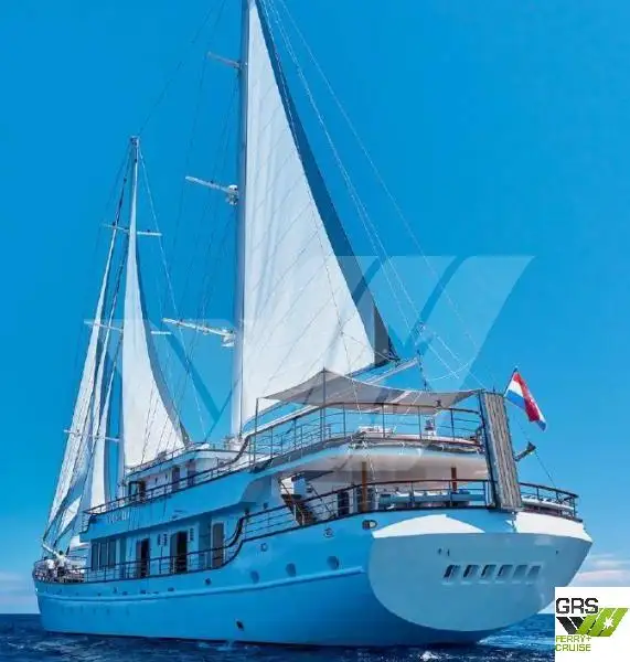 Navio de cruzeiro à venda