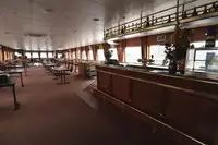 Navio de passageiros à venda