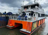 Navio porta-contentores à venda