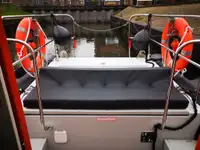 Navio porta-contêineres à venda