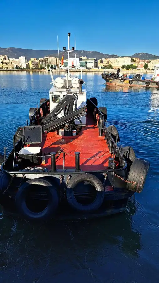 Barcos de trabalho à venda
