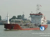Navio-tanque de óleo/produtos químicos à venda