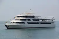 Navio de passageiros à venda