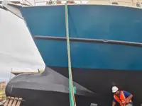 Navio de pesca de arrasto à venda