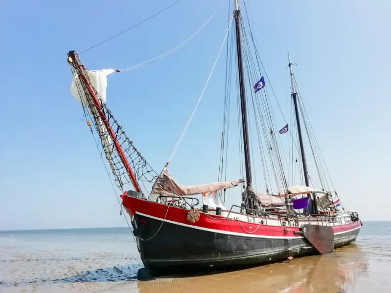 Navio graneleiro à venda