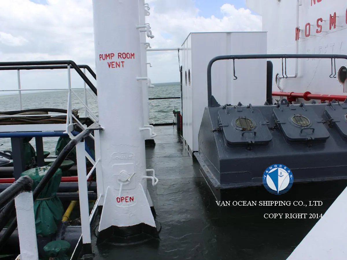 Navio-tanque de óleo/produtos químicos à venda