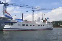 Navio de passageiros à venda