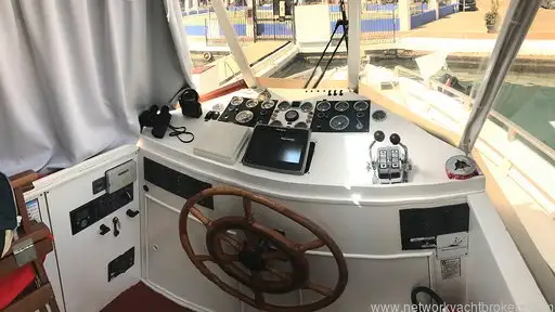 Navio de passageiros à venda