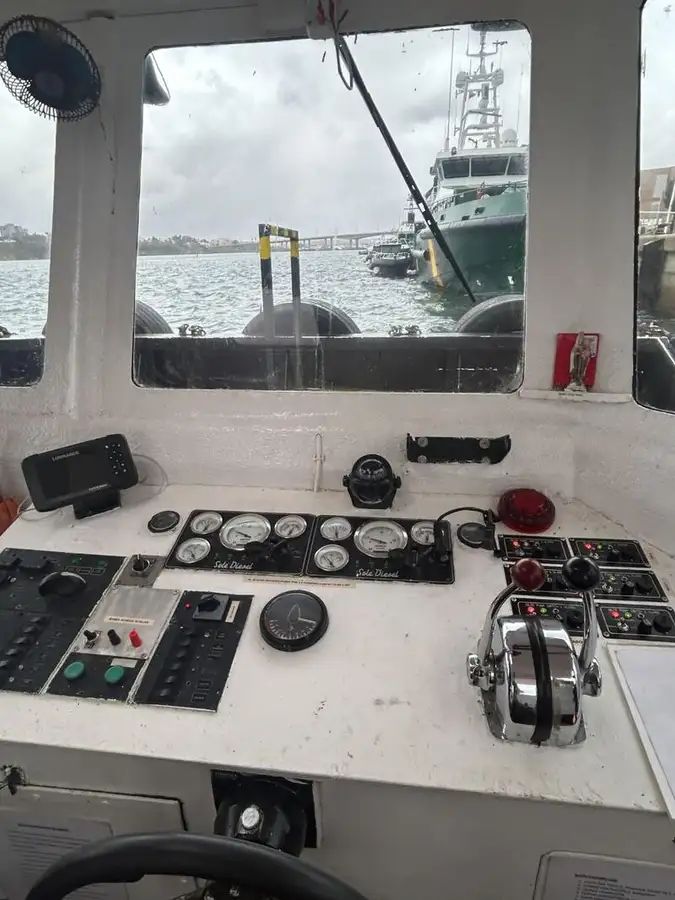 Barcos de trabalho à venda