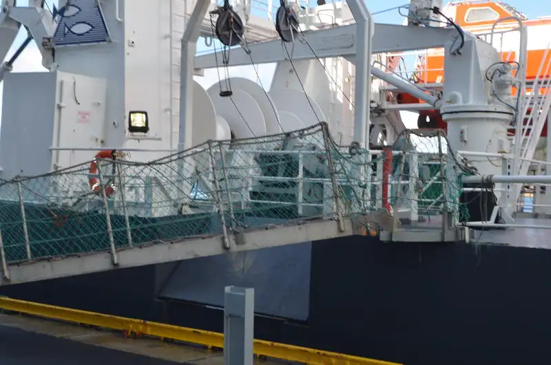 Navio porta-contêineres à venda