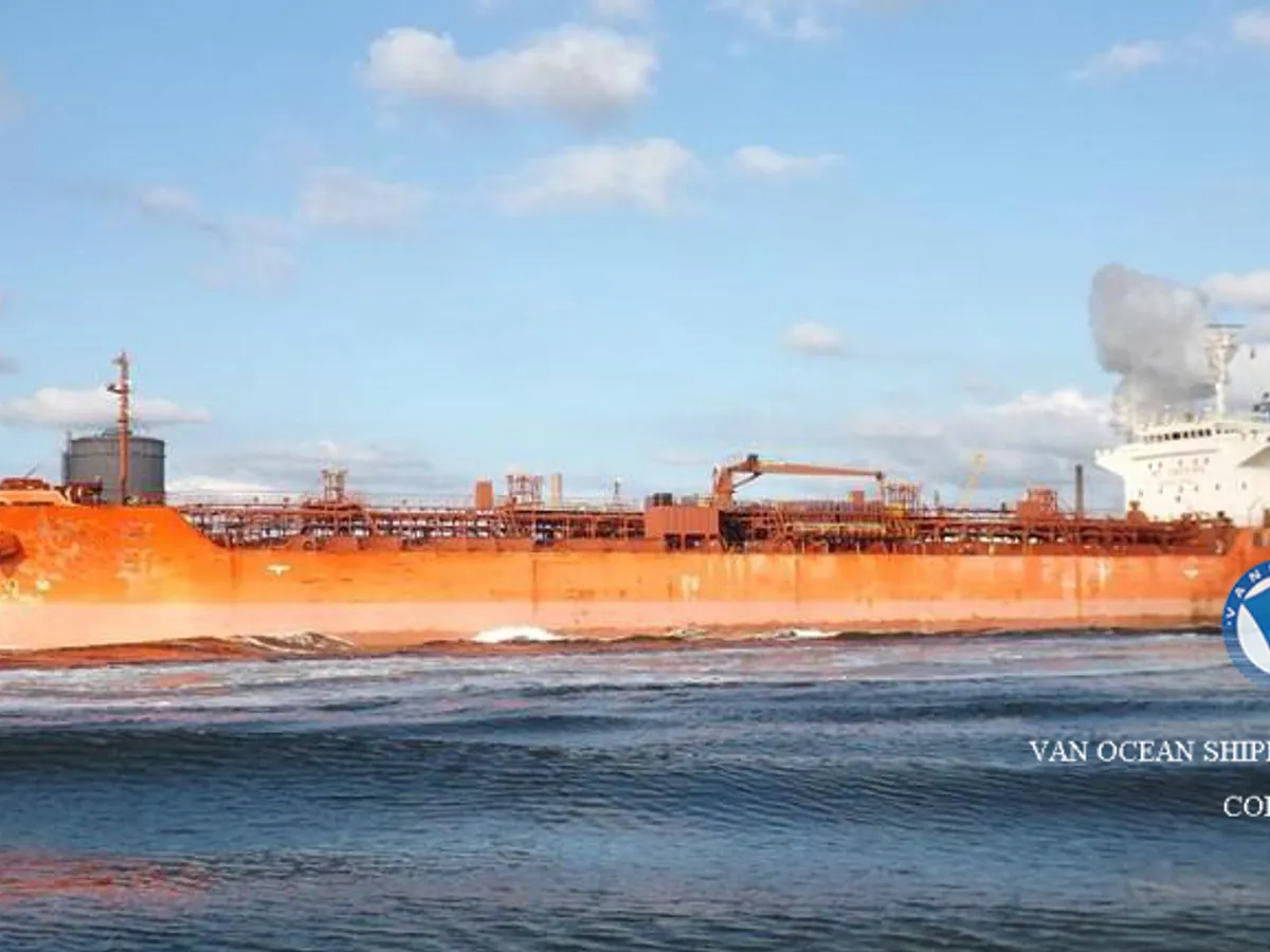 Navio-tanque de óleo/produtos químicos à venda