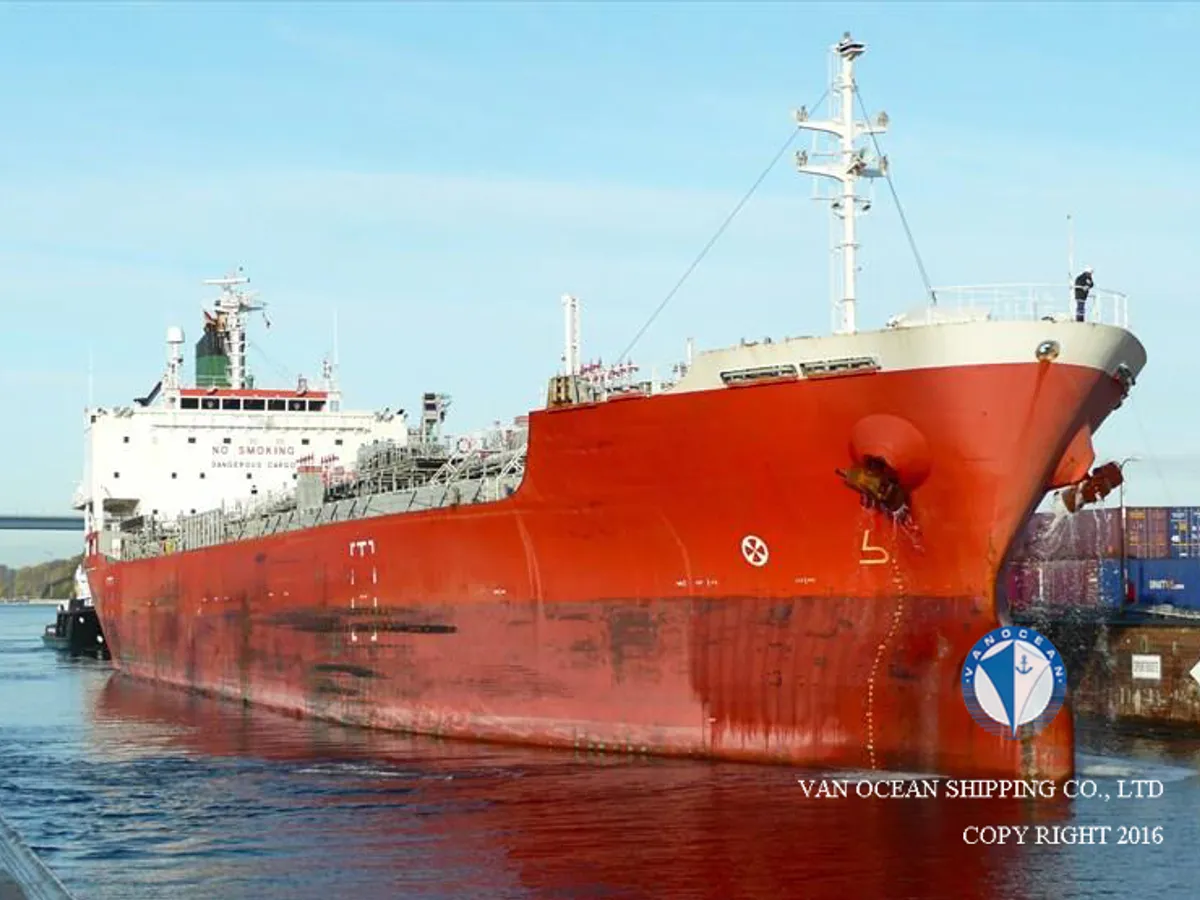 Navio-tanque de óleo/produtos químicos à venda