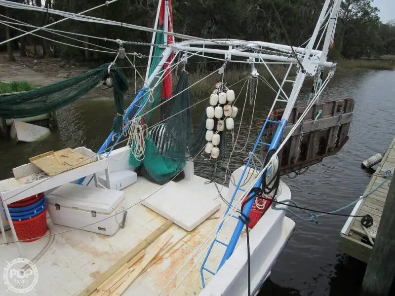 Navio de pesca de arrasto à venda