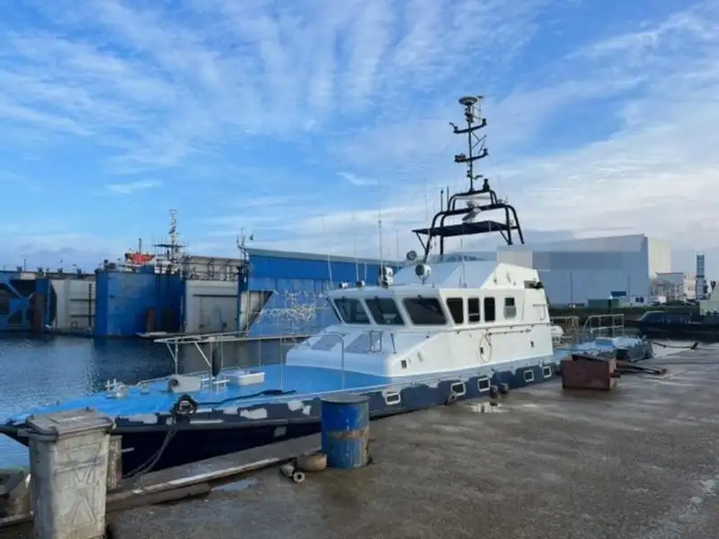 Navio de patrulha à venda