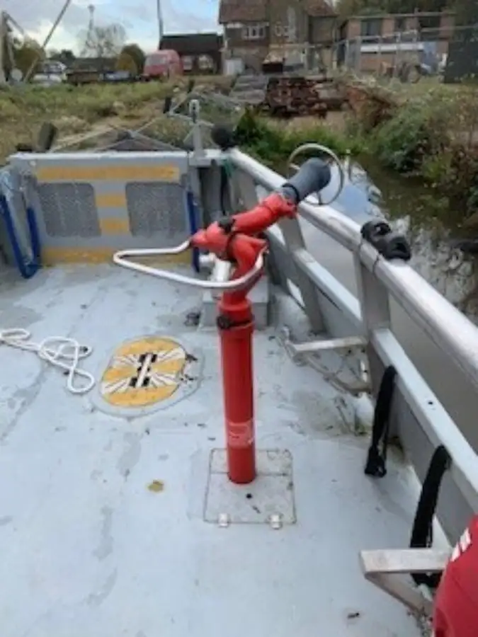 Barcos de trabalho à venda