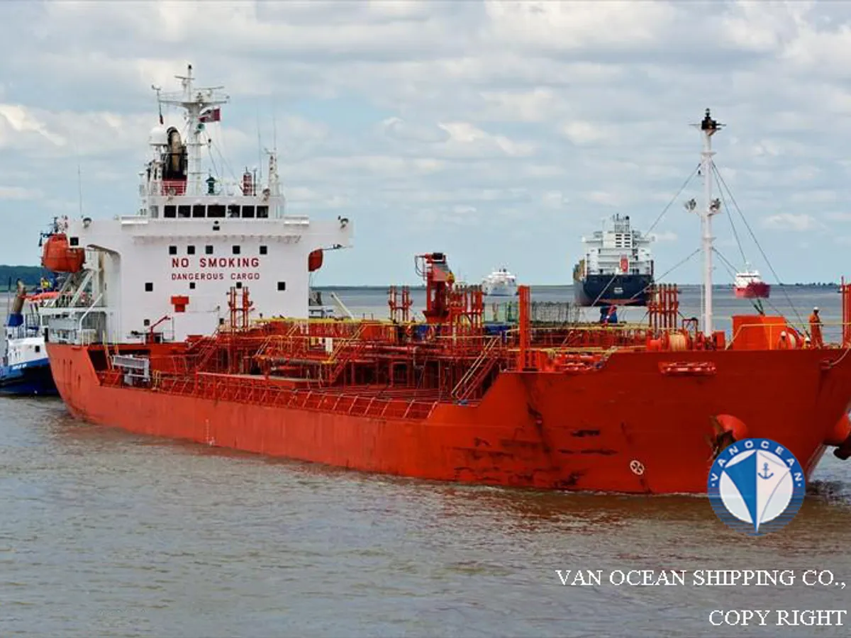Navio-tanque de óleo/produtos químicos à venda